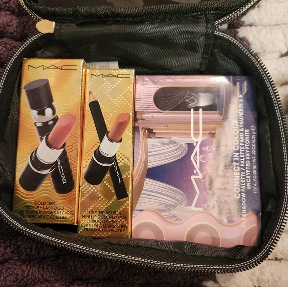 Mac makeup set - Picture 1 of 14